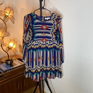 Long sleeve pattern dress